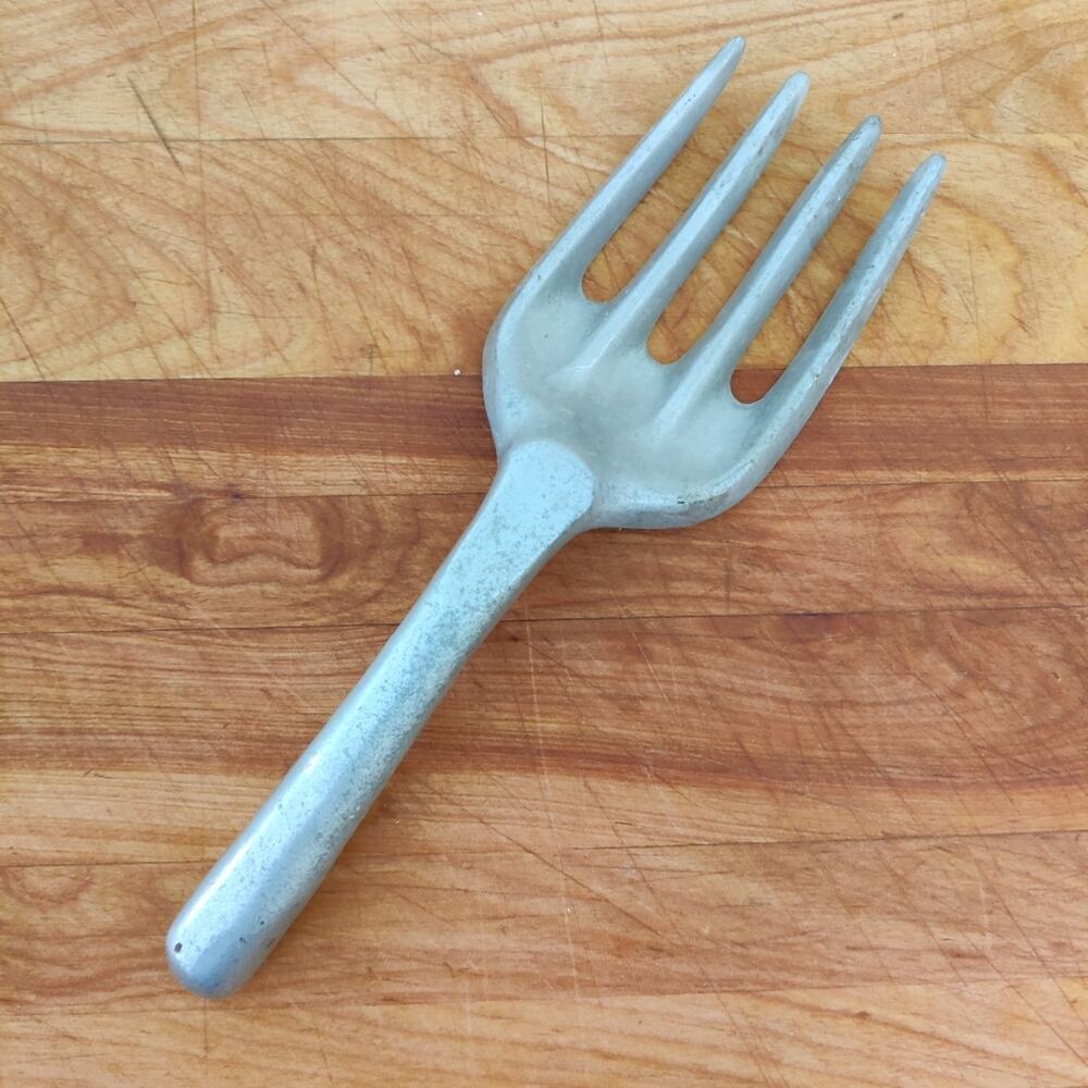 Vintage Allen Simpson Cast Aluminum Garden Fork